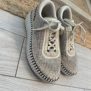 Chloe Gray and Cream Women's Shoes